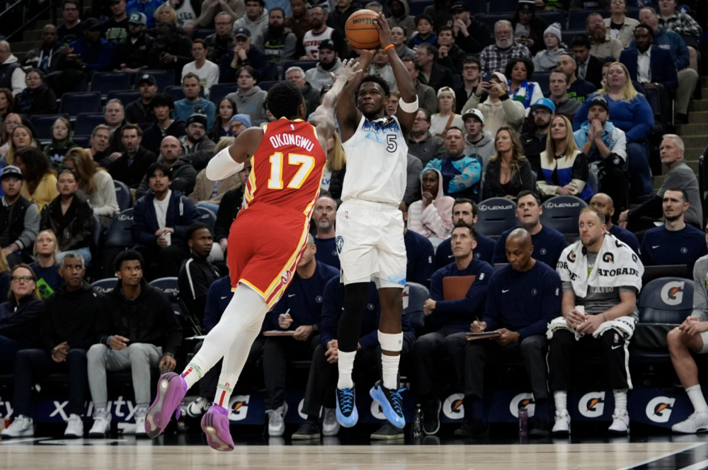 开云下载-索尔选项绝杀，湖人力克黄蜂