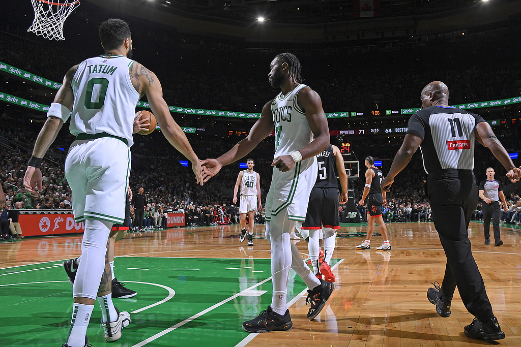 开云APP-火箭客场不敌超音速，约翰-科林斯24+12完胜的简单介绍