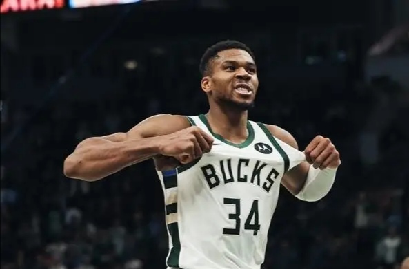 凯尔特人险胜猛龙,字母哥统治全场的简单介绍 凯尔特人险胜猛龙,字母哥统治全场的简单介绍