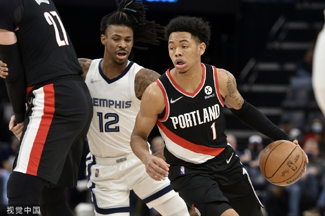 灰熊客场大胜开拓者提升排名