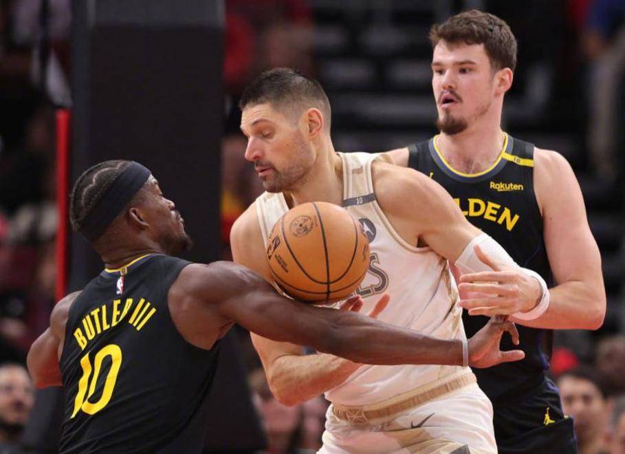 开云体育中国-勇士再胜公牛，胜率攀升