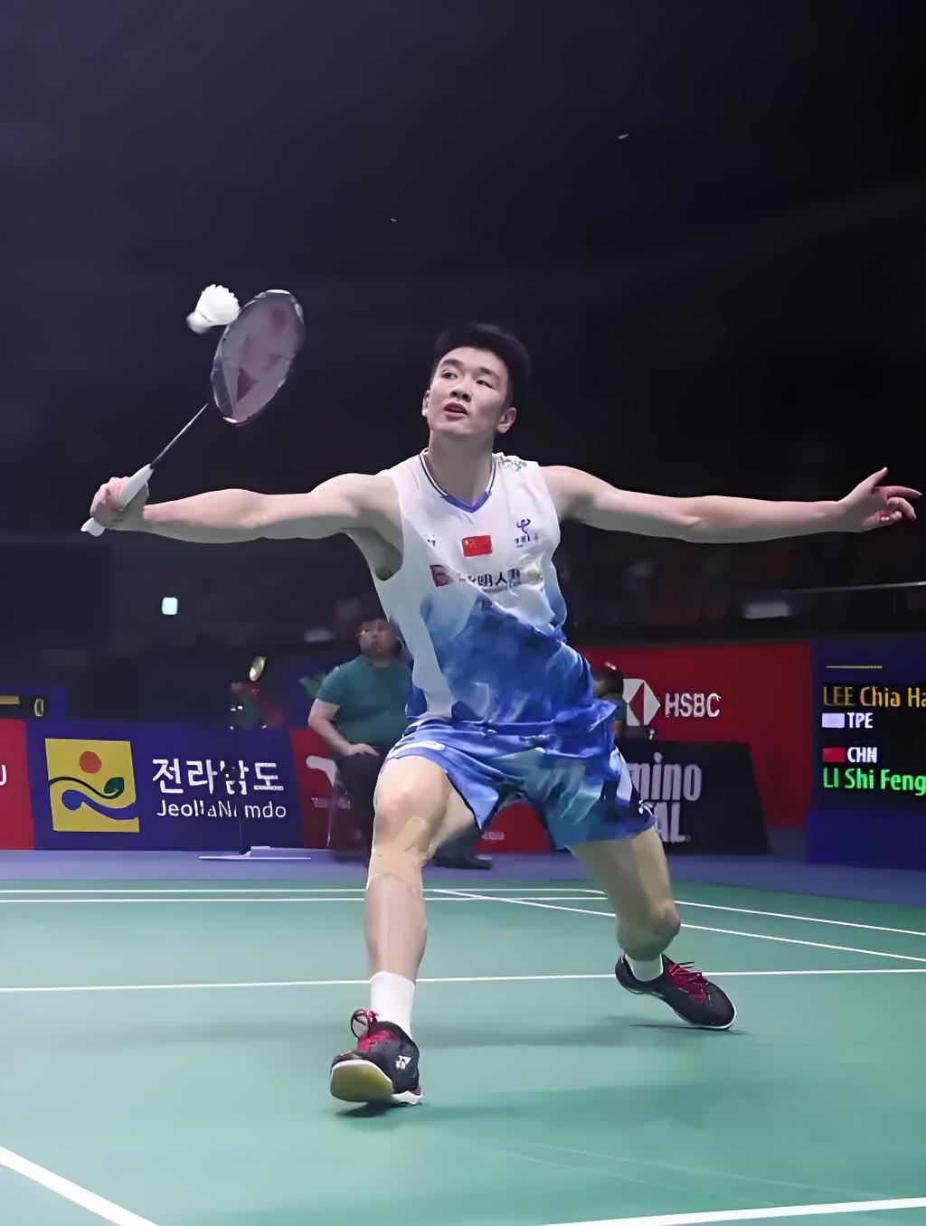 英格兰羽毛球队鏖战韩国羽毛球队,谌龙统治全场的简单介绍 英格兰羽毛球队鏖战韩国羽毛球队,谌龙统治全场的简单介绍