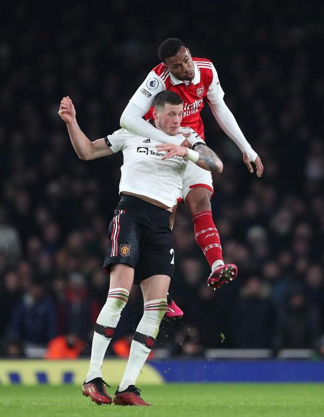 开云体育下载-史诗对决！游泳上演极限翻盘的简单介绍