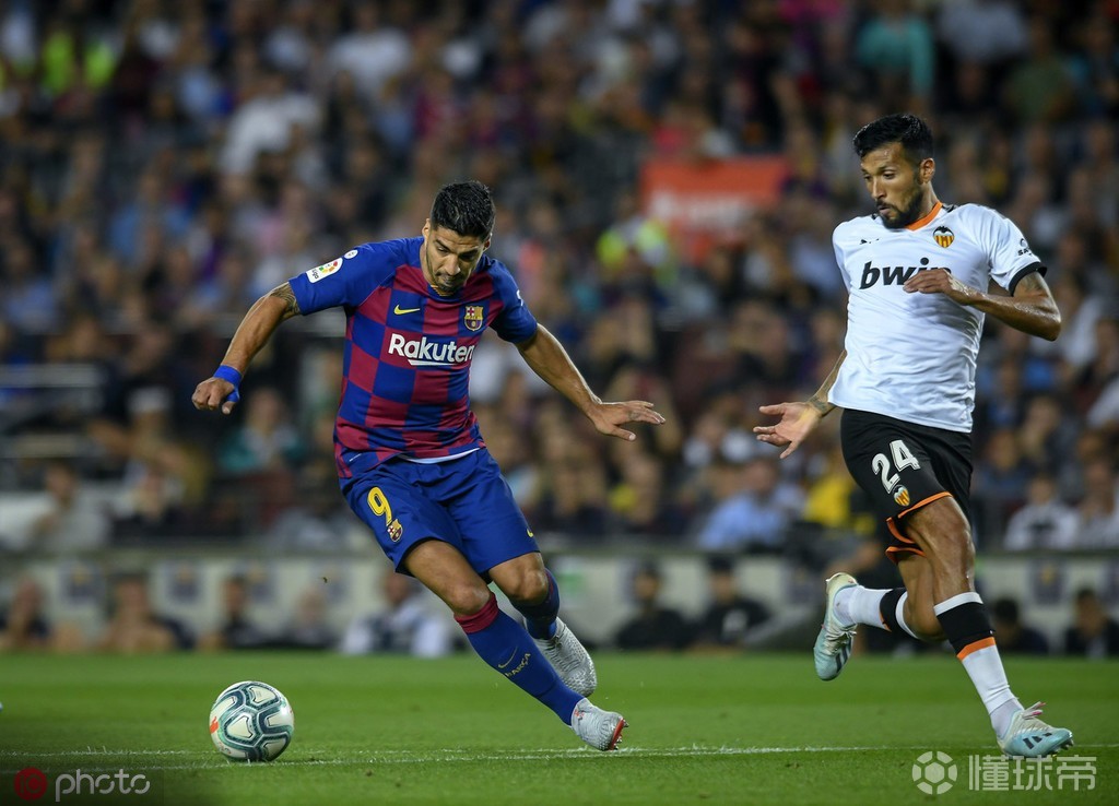 包含哥伦比亚鏖战摩洛哥,苏亚雷斯刷新纪录的词条 包含哥伦比亚鏖战摩洛哥,苏亚雷斯刷新纪录的词条