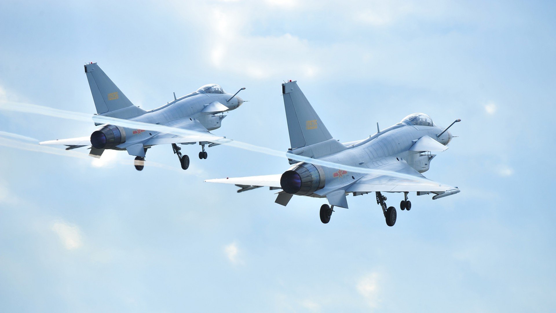 东契奇进攻端如入无人之境，北京队友谊赛不敌76人队