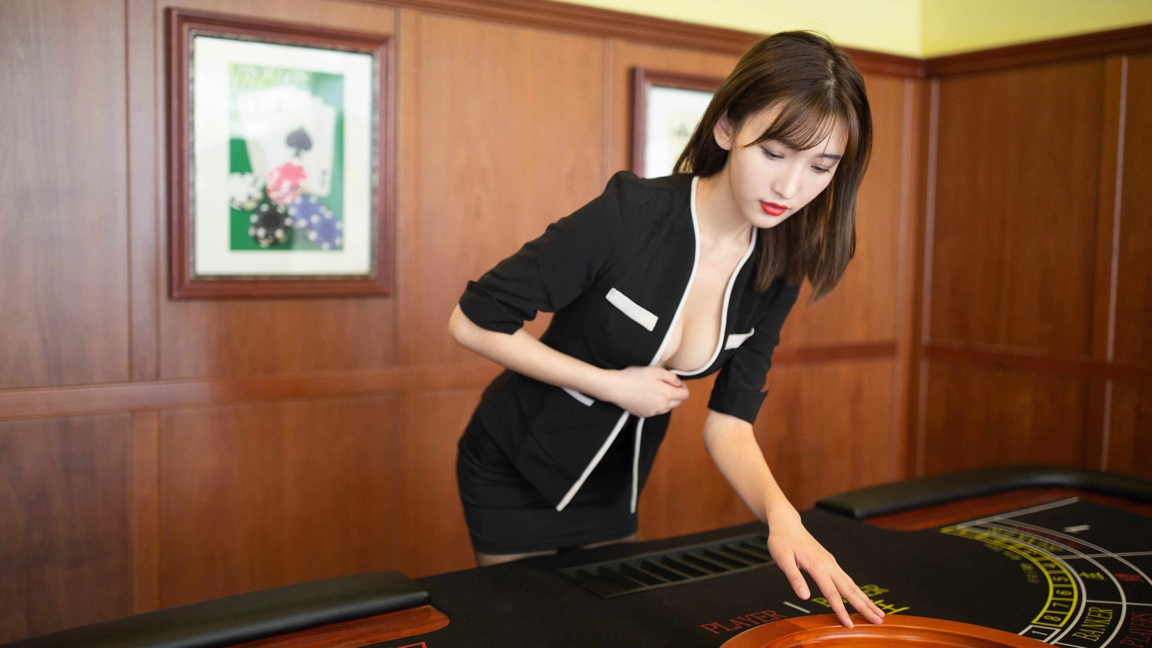 英格兰正面击溃澳大利亚，巴尔韦德关键先生定乾坤