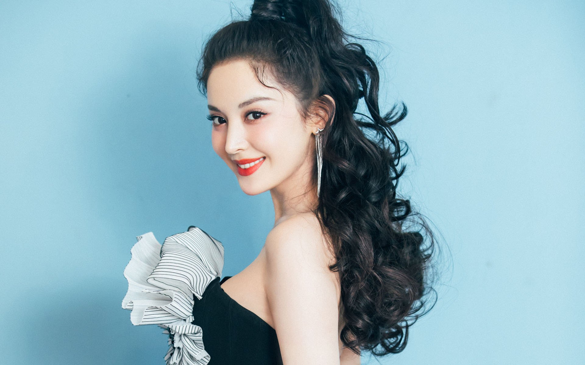 开云体育中国-加维利刃出鞘！马竞生死战2-1力克贝蒂斯，欧冠资格悬念延续