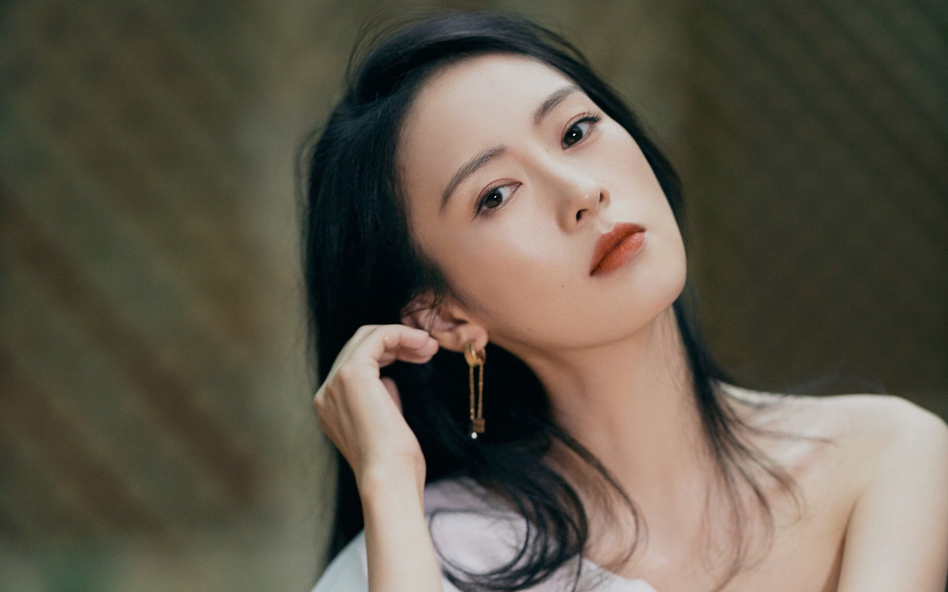 开云平台-当东契奇遇见天山雄鹰，一次跨国界篮球思维的降维打击