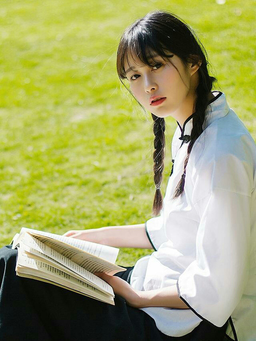 开云体育app-赛道与绿茵的终极对决，当F1心跳在足球场上重燃