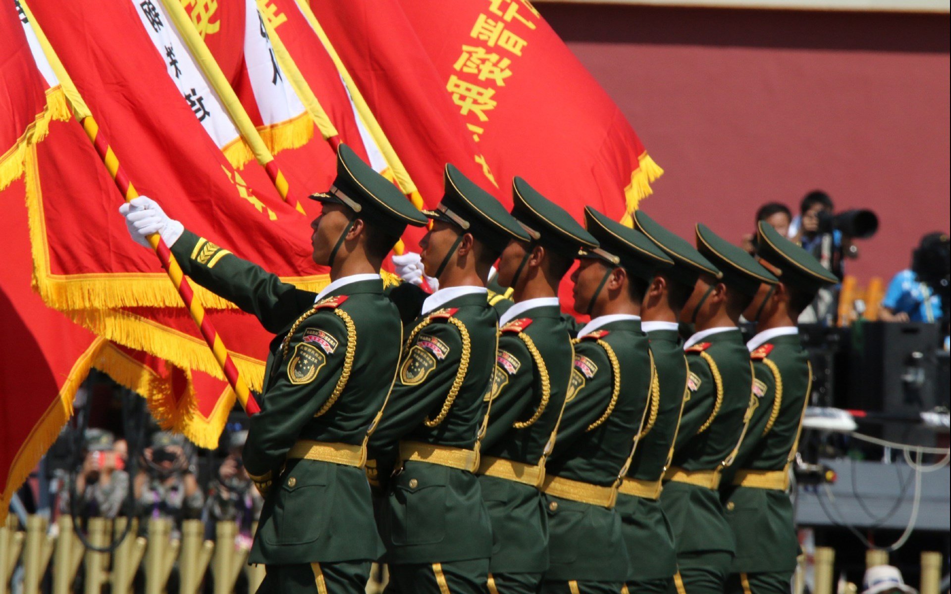 冲破底特律铁幕,文班亚马风暴席卷联盟