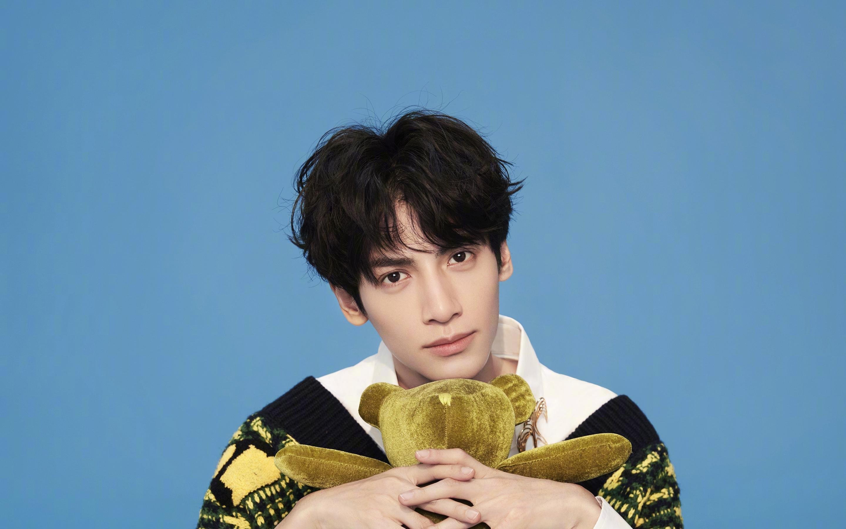 铁血封锁与孤星闪耀，当团队的城墙遇见个人的星河